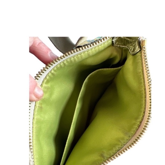 Adorable Coach crossbody bag with beautiful sequined colors - Picture 6 of 6